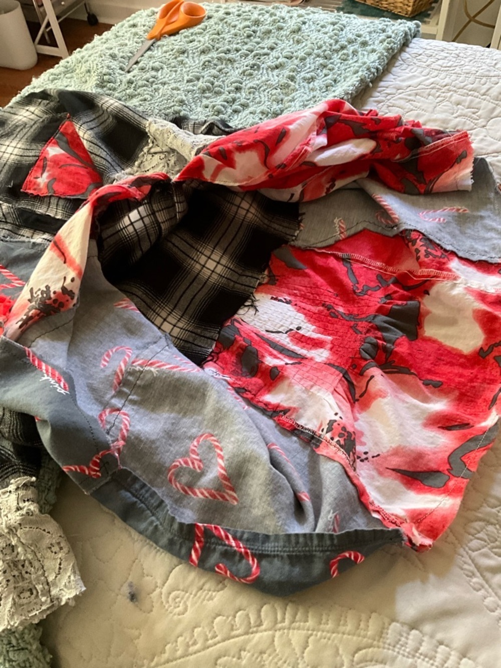 Upcycled Mixed Media Plaid Heart Patch Top XL Handmade - Picture 7 of 9